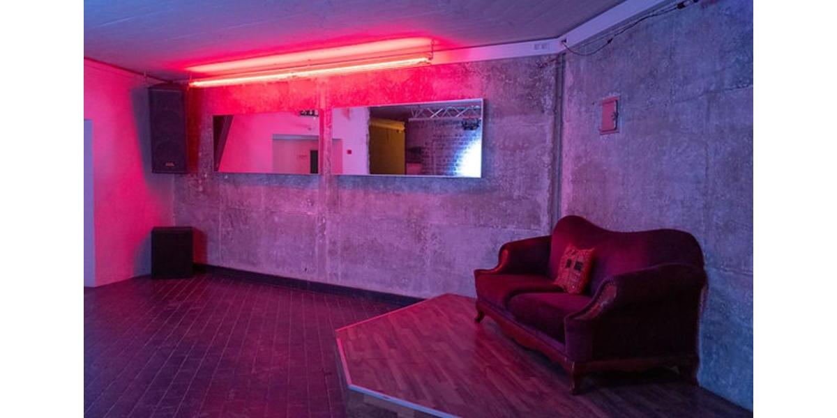 HandelGewerbeGastroLagerBüroProduktion zu vermieten in LU zimmer