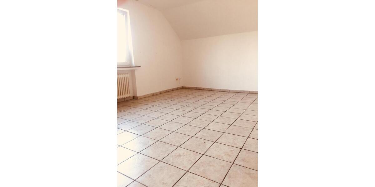 Dachgeschoßwohnung Nienhagen - 2 Zimmer, 45 m&sup2;, 400&euro; | Angebot:25637531
