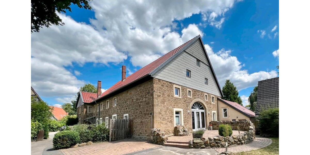 Einfamilienhaus Bad Salzuflen Ehrsen-Breden - 7 Zimmer, 250 m&sup2;, 2.000&euro; | Angebot:25982318