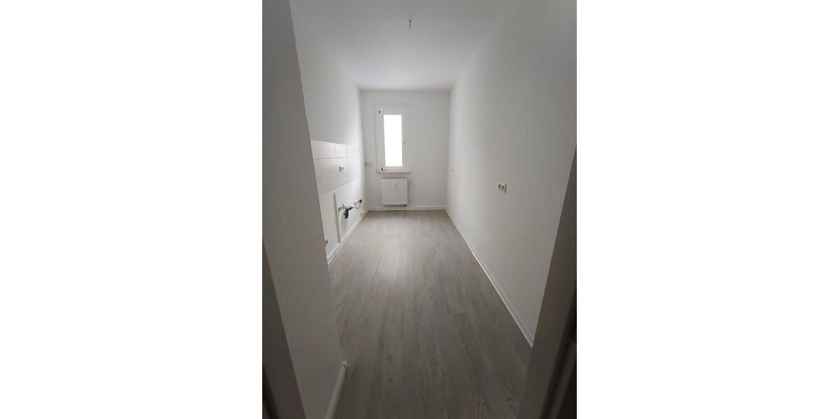 Etagenwohnung Treuen - 3 Zimmer, 83 m&sup2;, 605&euro; | Angebot:26006954