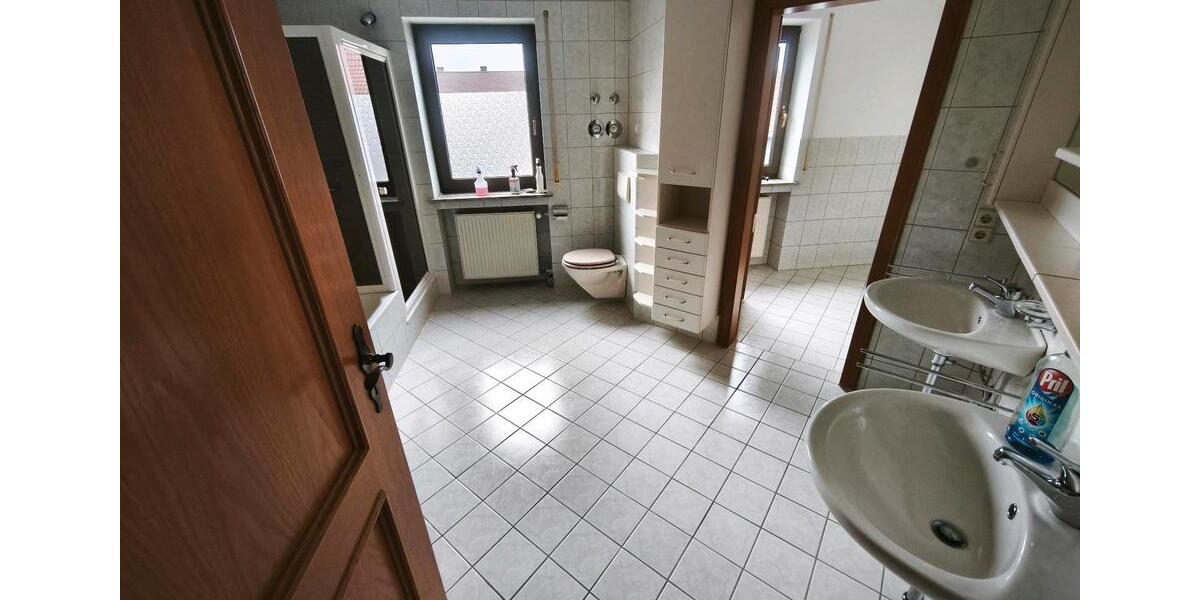 Etagenwohnung Günzburg - 3.5 Zimmer, 120 m&sup2;, 1.300&euro; | Angebot:24592928