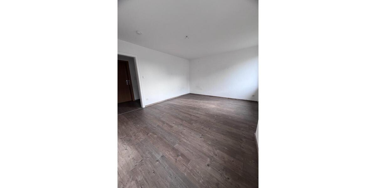 Etagenwohnung Siegen - 5 Zimmer, 111 m&sup2;, 1.150&euro; | Angebot:24752166