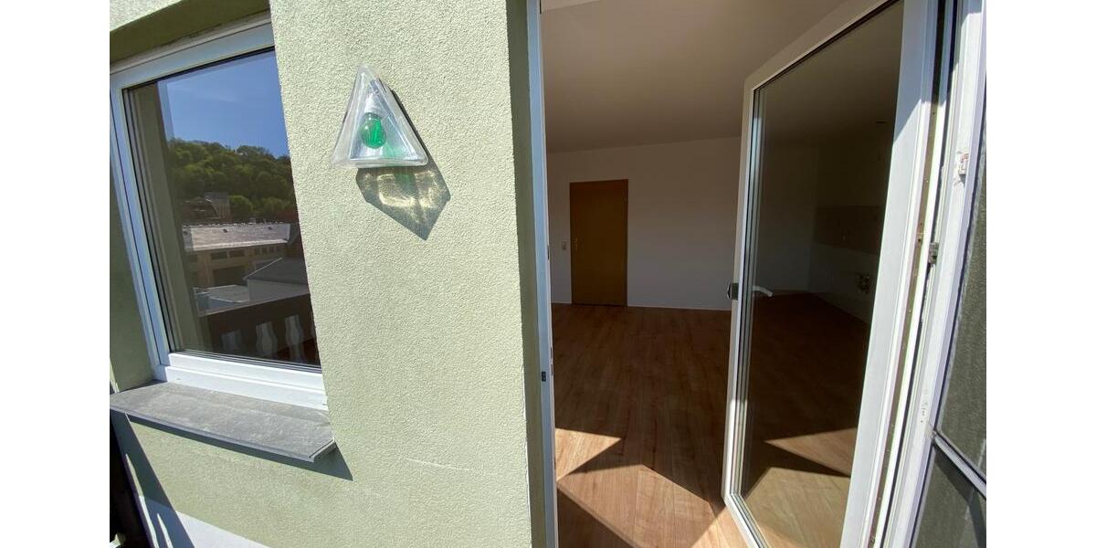 Dachgeschoßwohnung Greiz - 3 Zimmer, 107 m&sup2;, 535&euro; | Angebot:20445192
