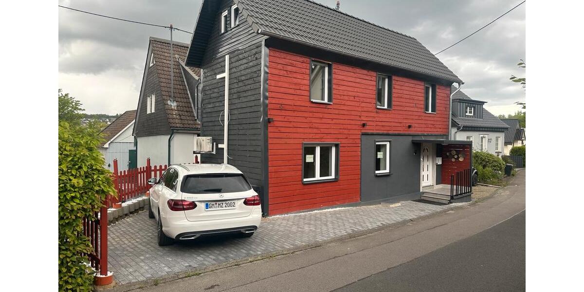 Einfamilienhaus Wiehl - 3 Zimmer, 100 m&sup2;, 1.000&euro; | Angebot:26515215