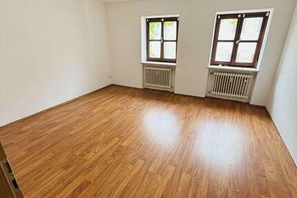 Wohnung Eggenfelden - 2 Zimmer, 48 m&sup2;, 500&euro; | Angebot:27285106