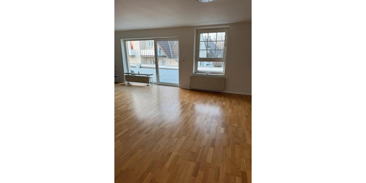 Etagenwohnung Solingen Ohligs - 2 Zimmer, 86 m&sup2;, 1.050&euro; | Angebot:25044677