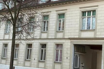 Wohnung Eisleben (Lutherstadt) - 2 Zimmer, 65 m&sup2;, 330&euro; | Angebot:24791844