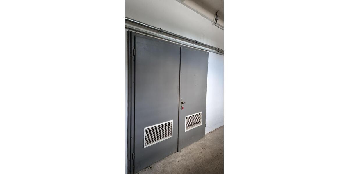 Lager- und Produktionsraum zimmer