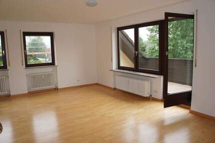 Helle 3-Zimmer-Wohnung mit Loggia & Einbauküche - ruhig gelegen, dennoch gut angebunden 3 zimmer