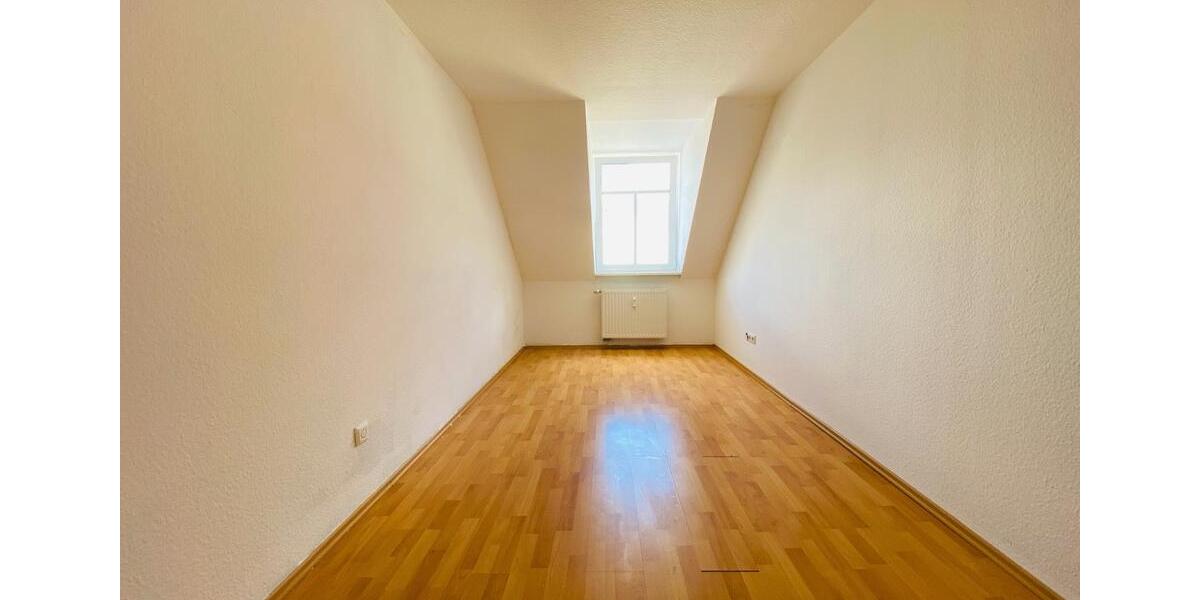 Dachgeschoßwohnung Magdeburg - 3 Zimmer, 86 m&sup2;, 650&euro; | Angebot:23913165
