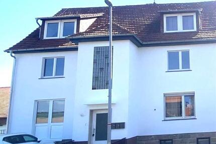 Wohnung Naumburg - 3 Zimmer, 105 m&sup2;, 850&euro; | Angebot:23879472