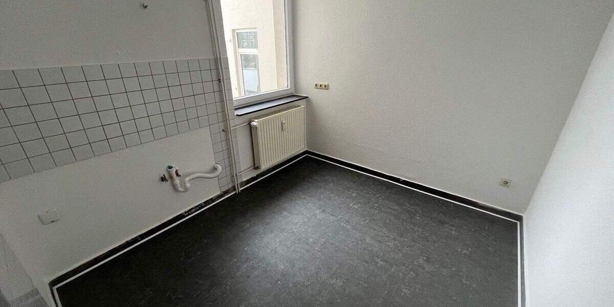 Etagenwohnung Bremerhaven Lehe - 4 Zimmer, 106 m&sup2;, 590&euro; | Angebot:25682422