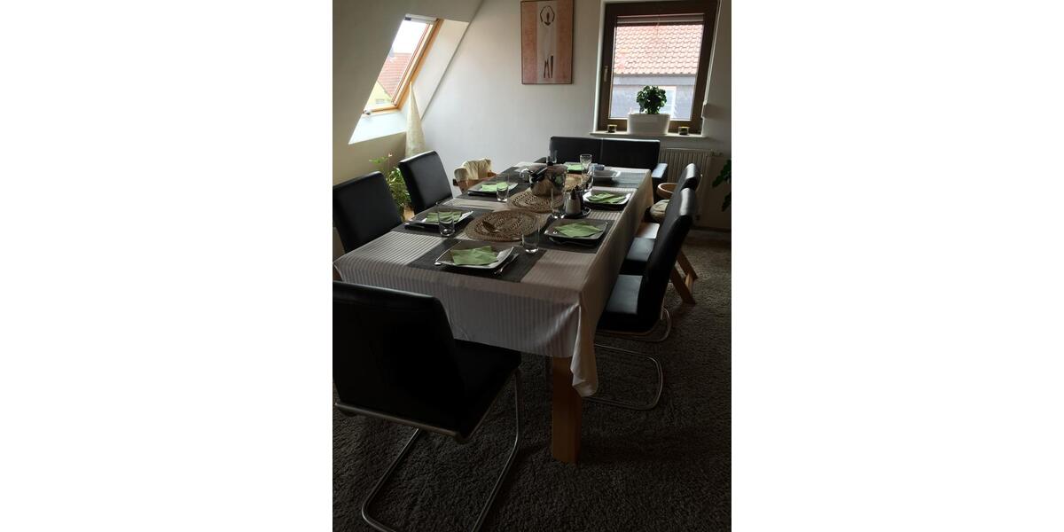 Dachgeschoßwohnung Petersberg - 4 Zimmer, 110 m&sup2;, 1.049&euro; | Angebot:26677541