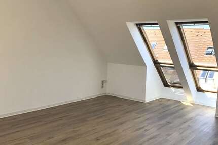 Wohnung zum Mieten in Werdau 320 € 52.34 m² 2 zimmer