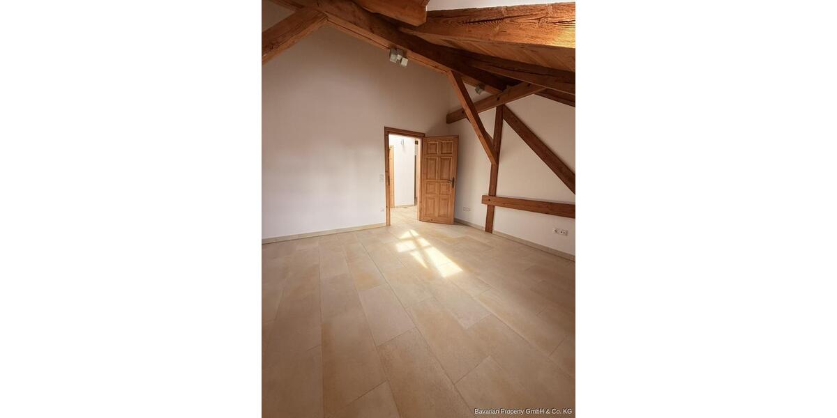 Etagenwohnung Geiselhöring - 4.5 Zimmer, 134 m&sup2;, 950&euro; | Angebot:26637696