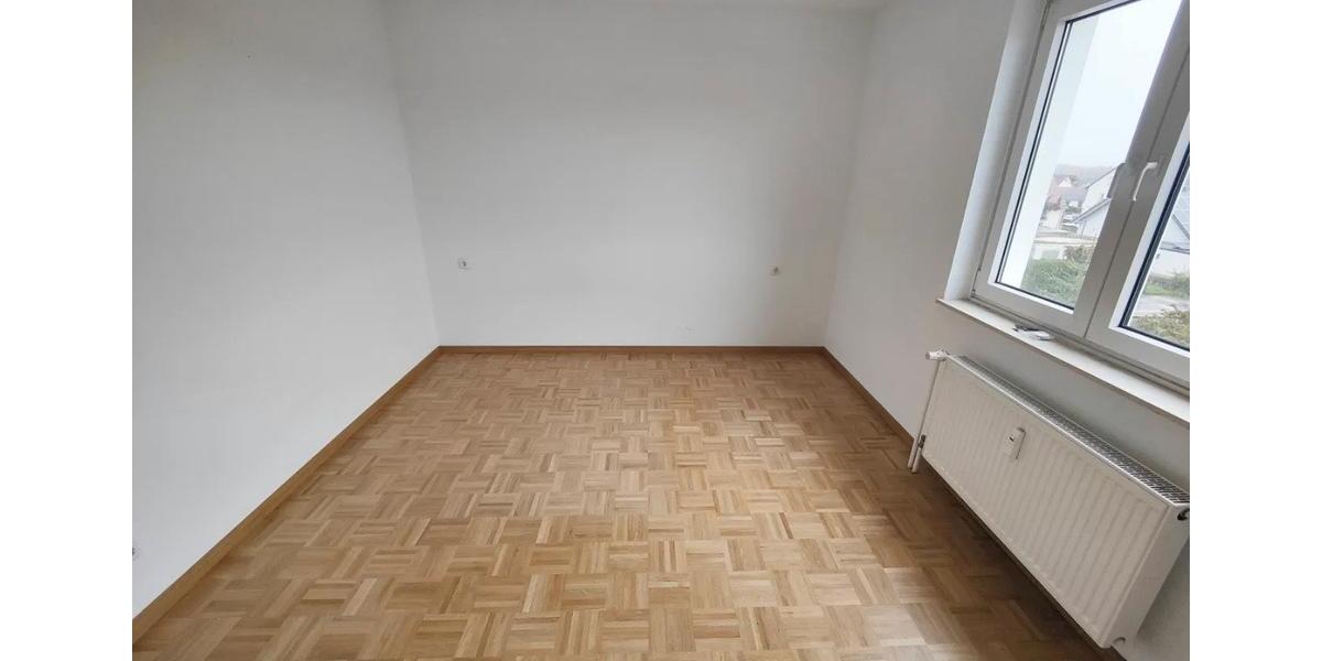 Etagenwohnung Schöneck - 3 Zimmer, 69 m&sup2;, 850&euro; | Angebot:24998461