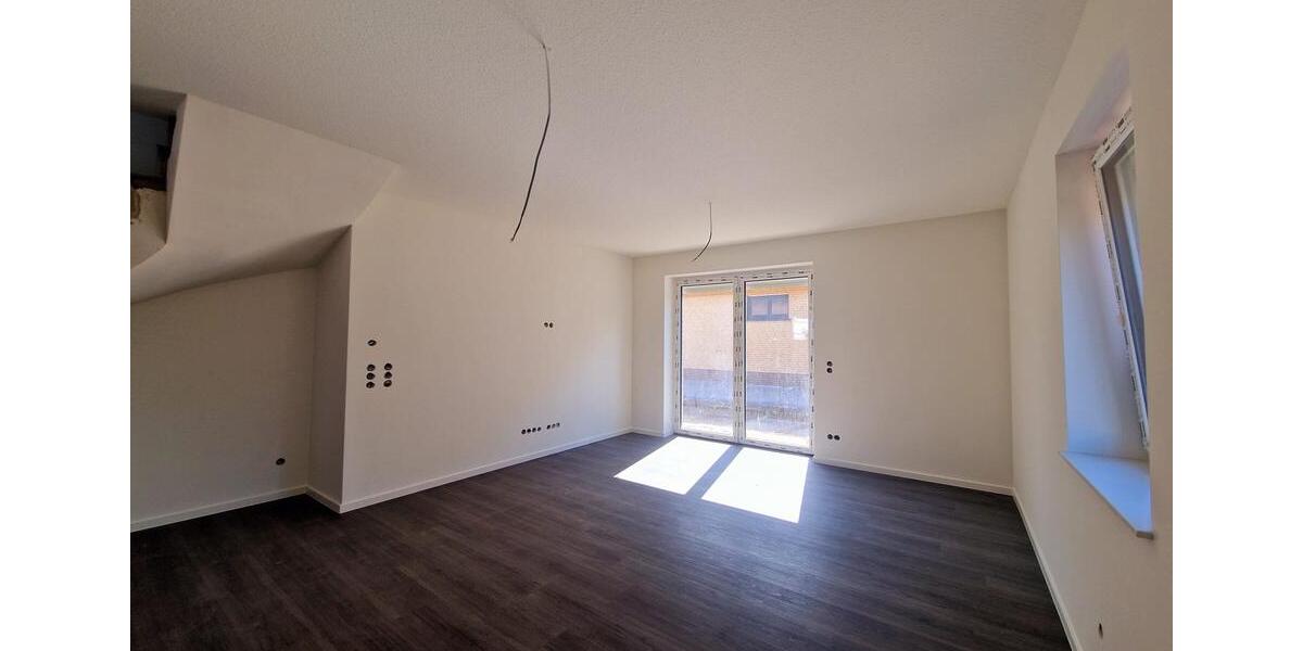 Doppelhaushälfte Oldenburg Kreyenbrück - 3 Zimmer, 78 m&sup2;, 1.250&euro; | Angebot:22439409