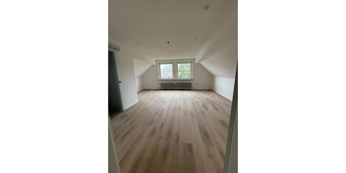 Dachgeschoßwohnung Osterode am Harz - 2 Zimmer, 70 m&sup2;, 445&euro; | Angebot:24445057