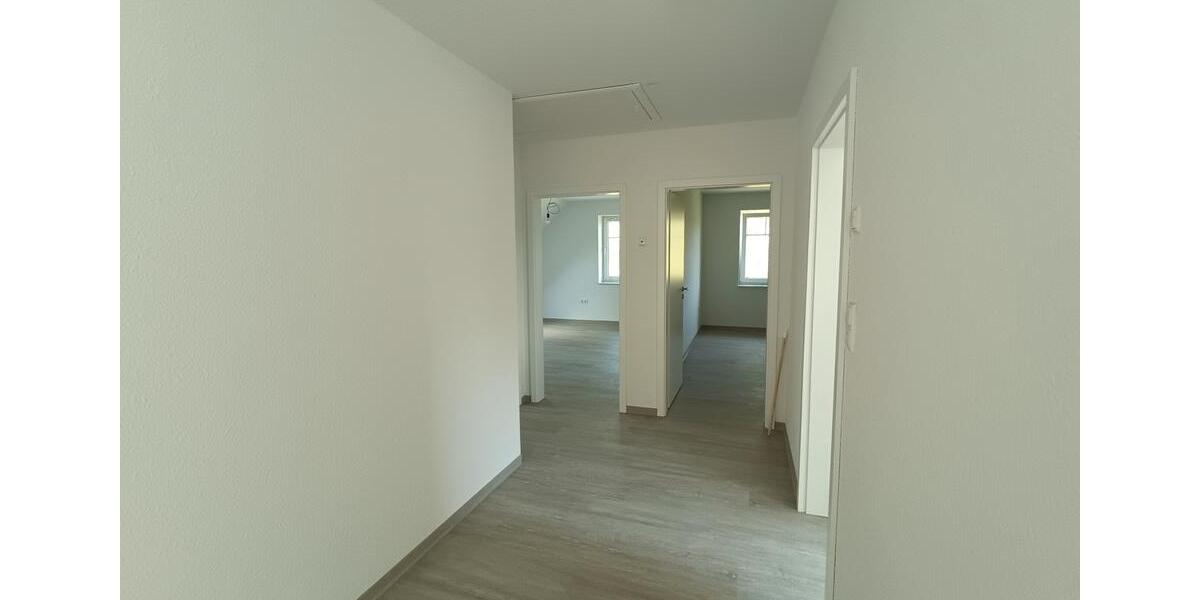 Doppelhaushälfte Zetel - 6 Zimmer, 200 m&sup2;, 1.500&euro; | Angebot:26533162
