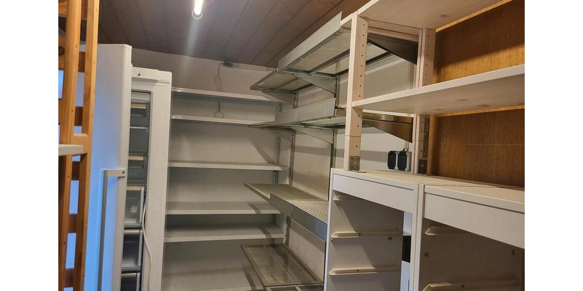 Etagenwohnung Weilheim in Oberbayern - 8 Zimmer, 305 m&sup2;, 3.200&euro; | Angebot:26478235