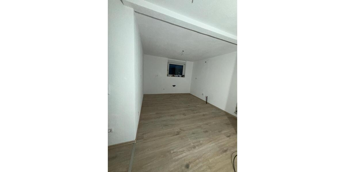 Terrassenwohnung Laupheim - 4 Zimmer, 100 m&sup2;, 1.250&euro; | Angebot:24754703