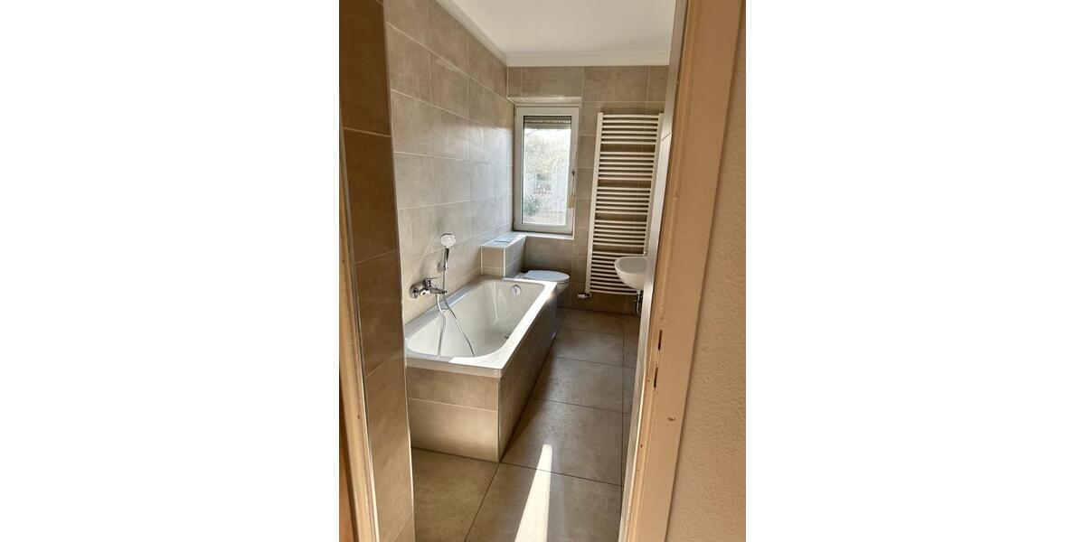 Erdgeschoßwohnung Finsterwalde - 3 Zimmer, 61 m&sup2;, 395&euro; | Angebot:26035786