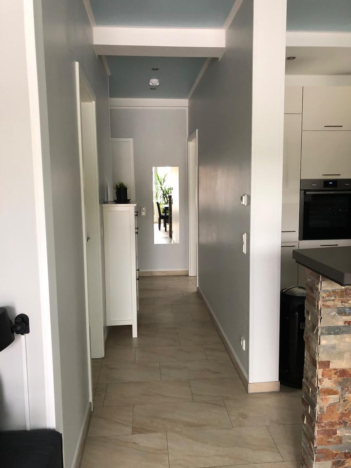 Moderne 2,5 Zimmer Wohnung mit Blick auf die Agger