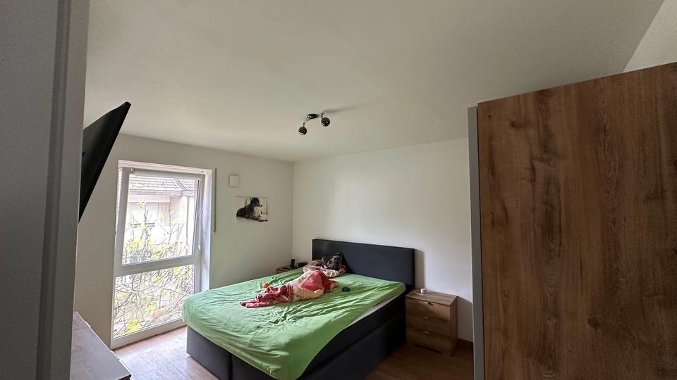 Komfort und niedrige Nebenkosten: Fußbodenheizung, Walkin-Bad, LAN, Sat, Lüftung, EEK A, Balkon 2 zimmer