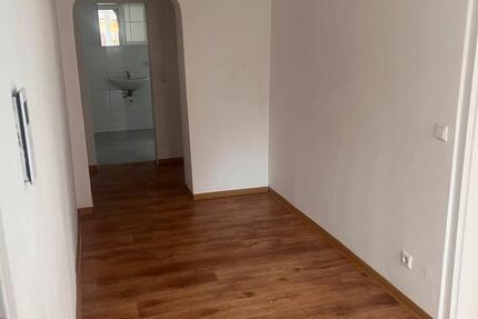 Wohnung Gäufelden - 3 Zimmer, 80 m&sup2;, 1.100&euro; | Angebot:25725056
