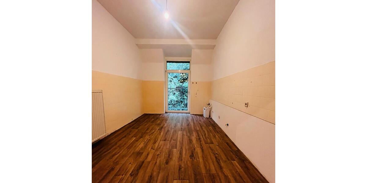 Etagenwohnung Altena - 4 Zimmer, 100 m&sup2;, 400&euro; | Angebot:24377331