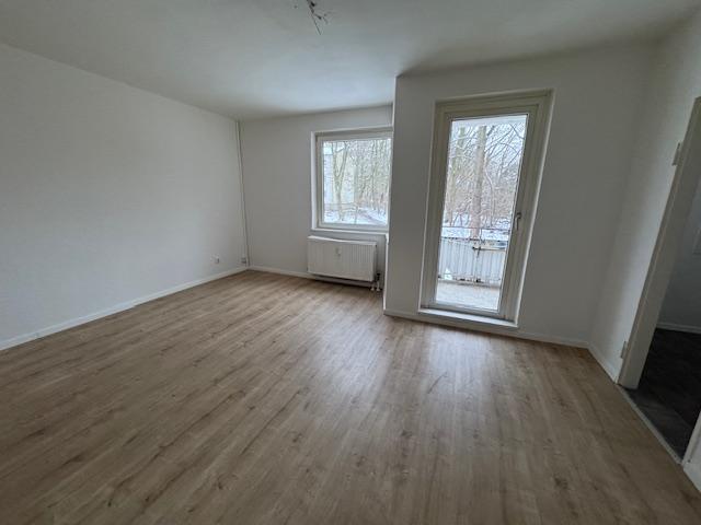 Erdgeschoßwohnung Delmenhorst - 1 Zimmer, 33 m&sup2;, 350&euro; | Angebot:24747650