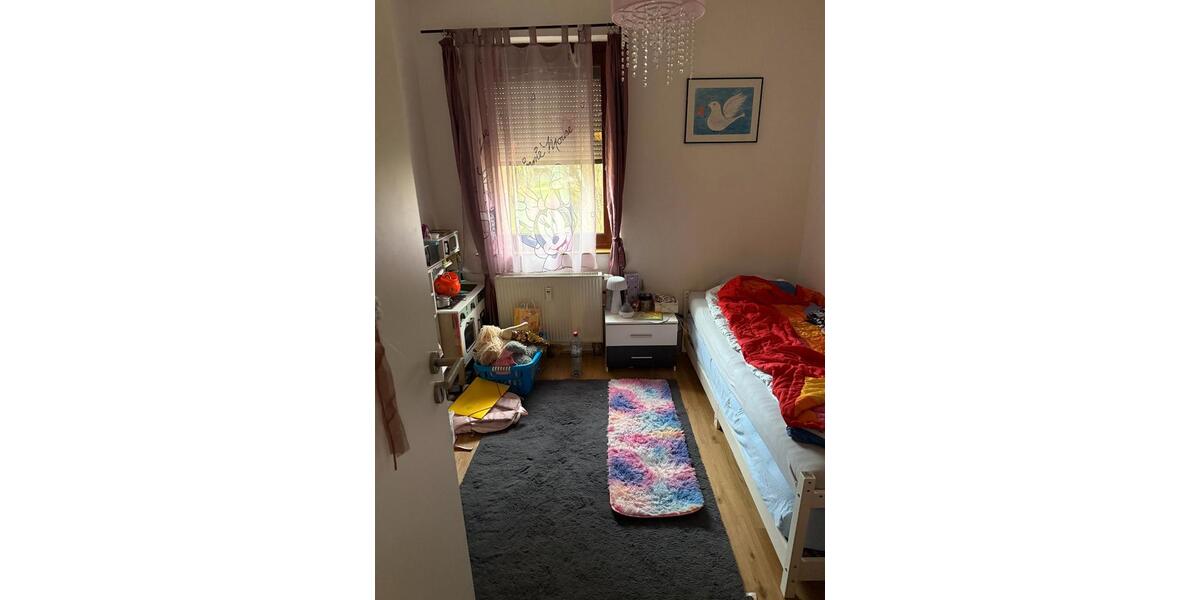 Etagenwohnung Trier Kürenz - 3 Zimmer, 65 m&sup2;, 950&euro; | Angebot:26485582