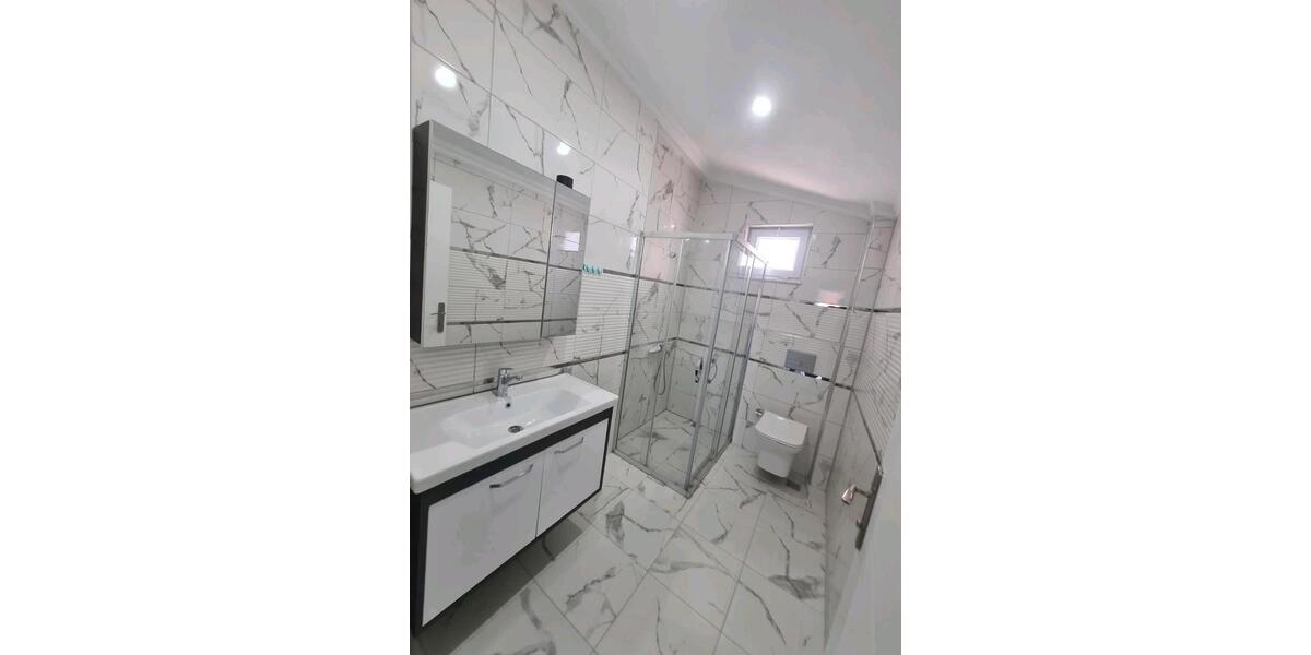 Etagenwohnung Wesselburen - 4 Zimmer, 150 m&sup2;, 500&euro; | Angebot:23486067