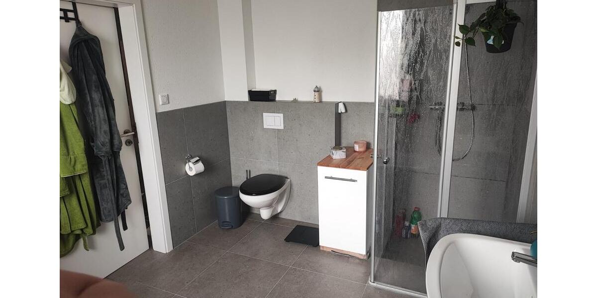 Erdgeschoßwohnung Saterland - 5 Zimmer, 104 m&sup2;, 1.150&euro; | Angebot:26033947