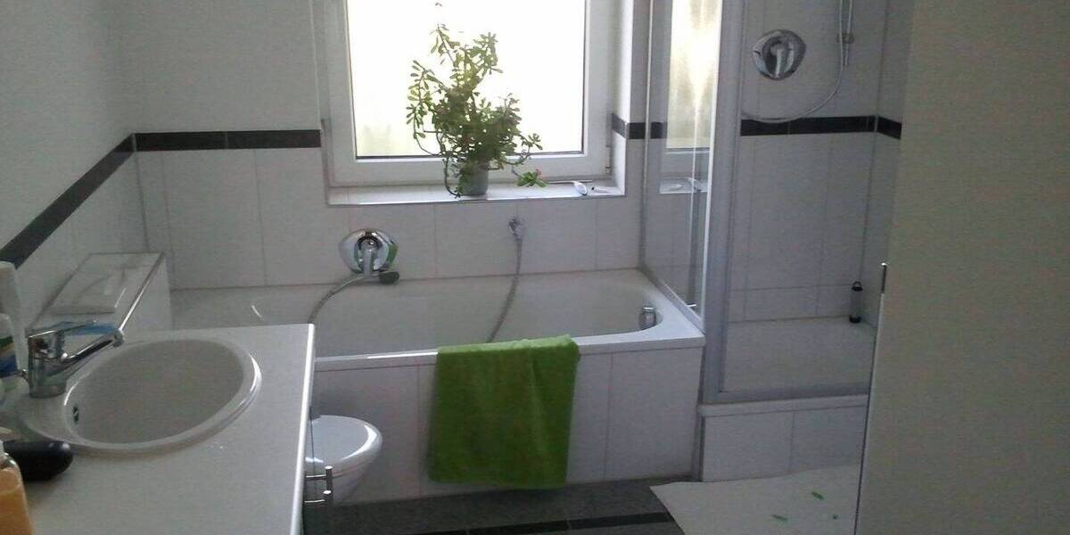 Etagenwohnung Magdeburg Stadtfeld Ost - 3 Zimmer, 82 m&sup2;, 578&euro; | Angebot:26796564