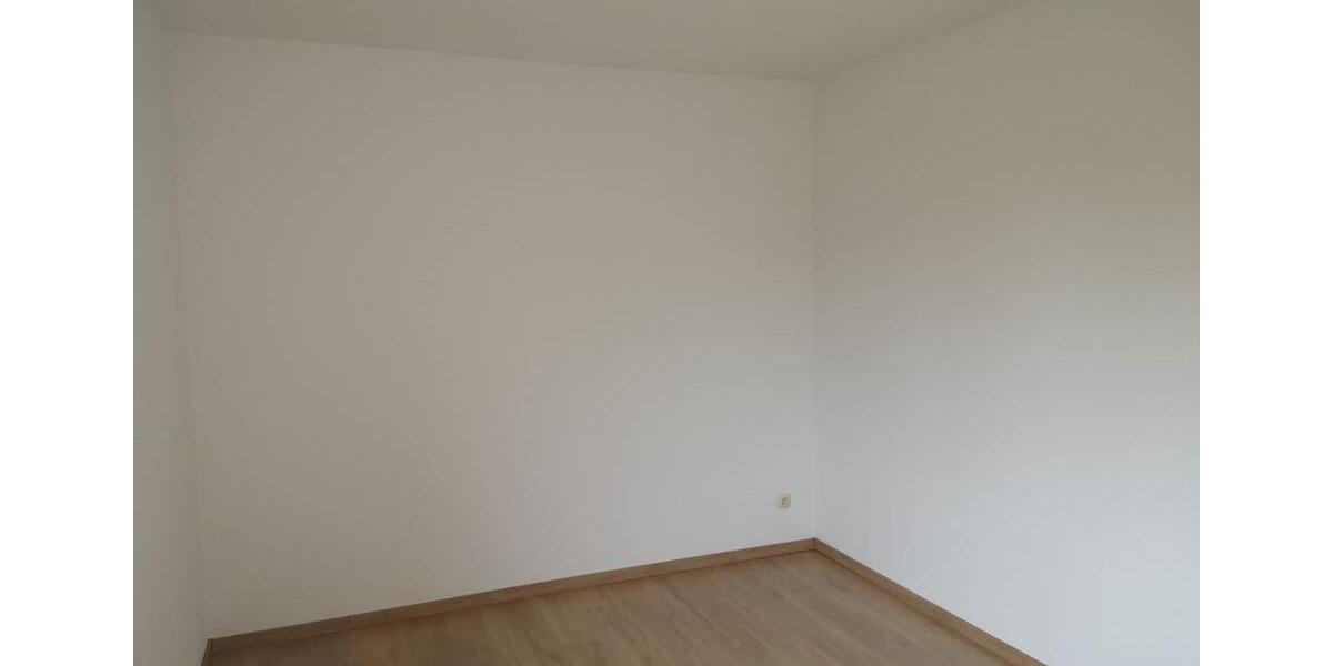 Erdgeschoßwohnung Bünde - 3 Zimmer, 83 m&sup2;, 910&euro; | Angebot:25365405