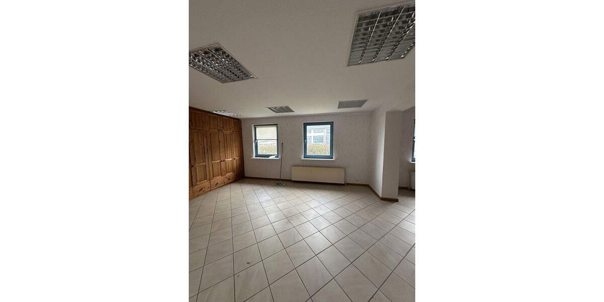 Einfamilienhaus Stralendorf - 6 Zimmer, 220 m&sup2;, 1.340&euro; | Angebot:24005215