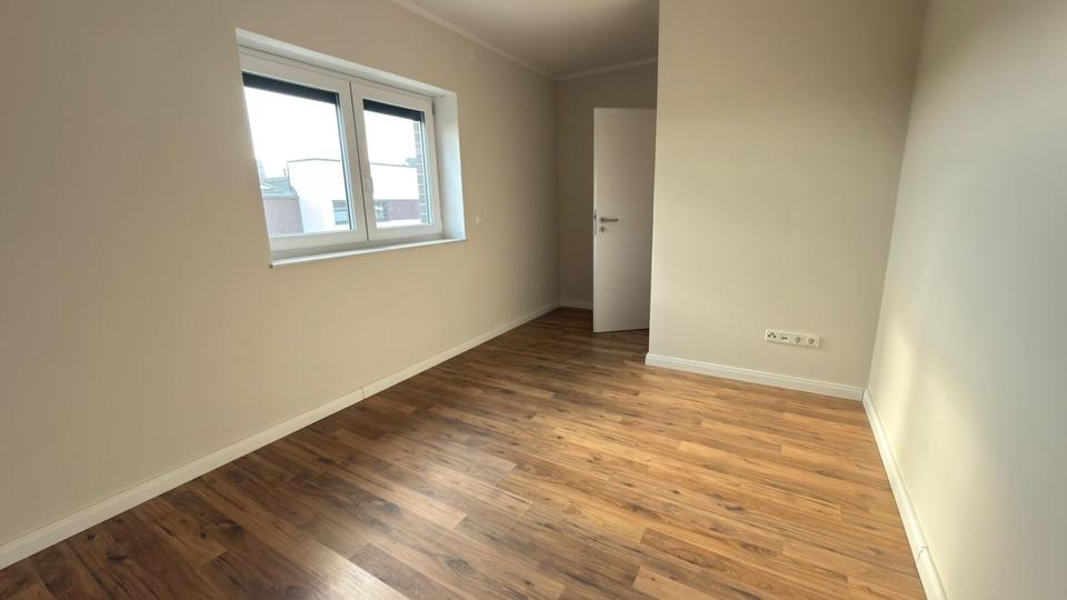 Doppelhaushälfte Zetel - 4 Zimmer, 100 m&sup2;, 1.150&euro; | Angebot:26375590