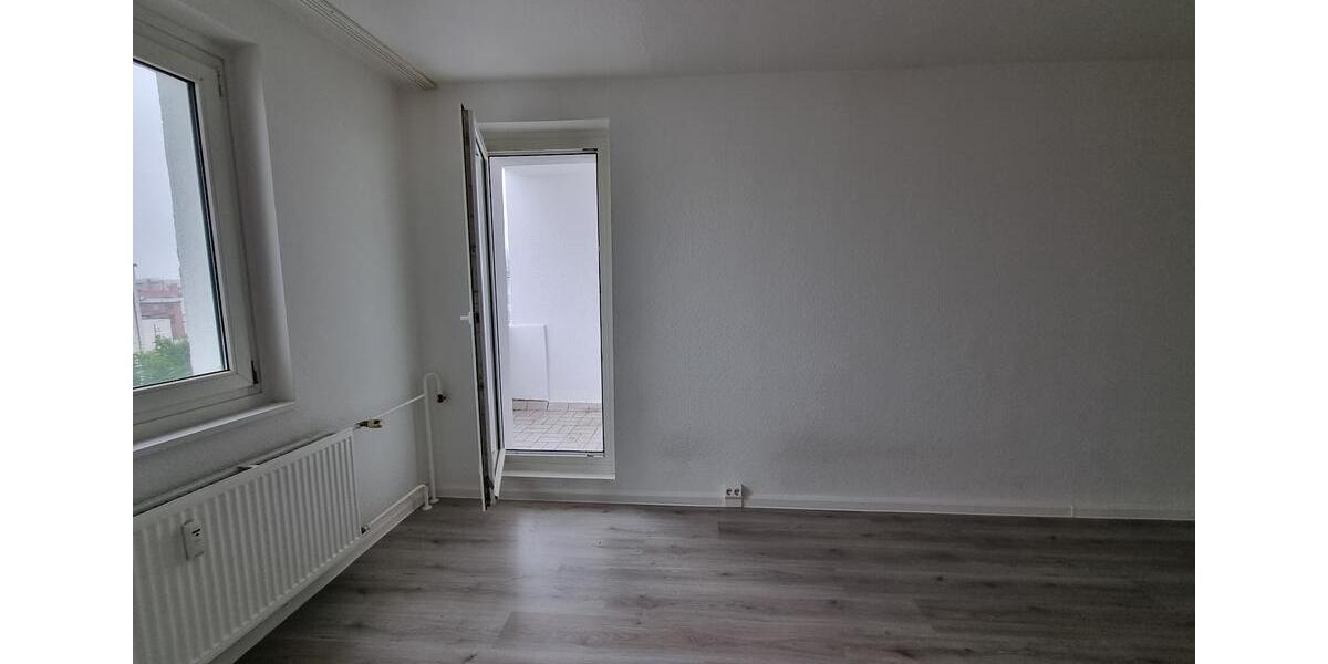 Zeit zum Toben, Lachen, Spielen-Ihre neue Familienwohnung mit Balkon + 2 NKM frei* 4 zimmer