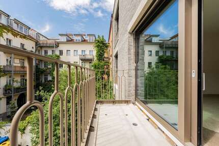 Wohnung zum Mieten in Berlin 2.700 € 82.75 m² 2 zimmer