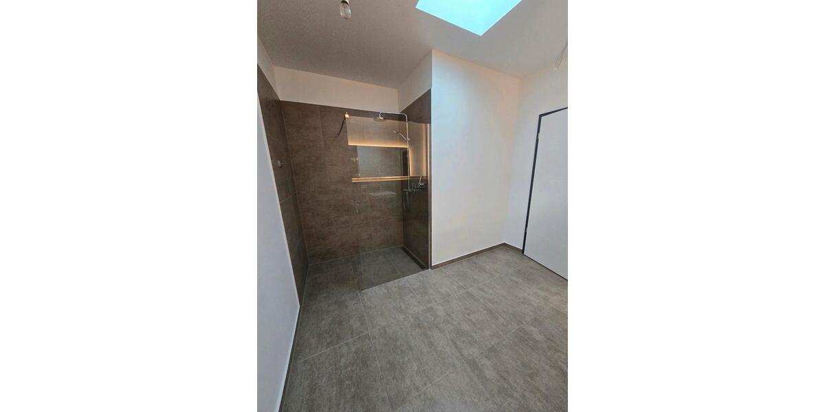 Wunderschöne Penthouse Wohnung zu vermieten 2 zimmer