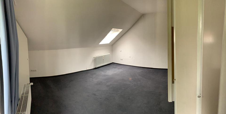 Dachgeschoßwohnung Horn-Bad Meinberg Bad Meinberg - 3 Zimmer, 90 m&sup2;, 680&euro; | Angebot:26182178