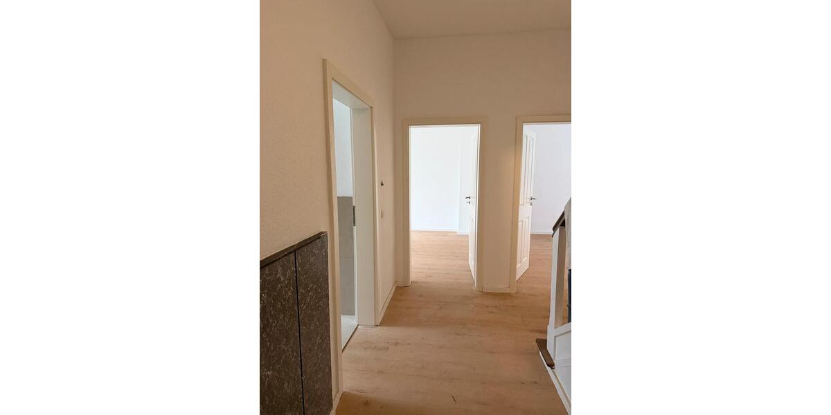 Erdgeschoßwohnung Hildesheim - 3 Zimmer, 80 m&sup2;, 650&euro; | Angebot:26419524