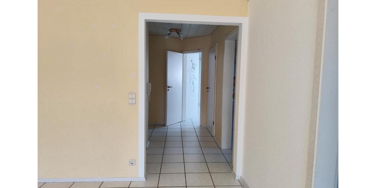 Dachgeschoßwohnung Neuenbürg - 3.5 Zimmer, 85 m&sup2;, 1.230&euro; | Angebot:26050720