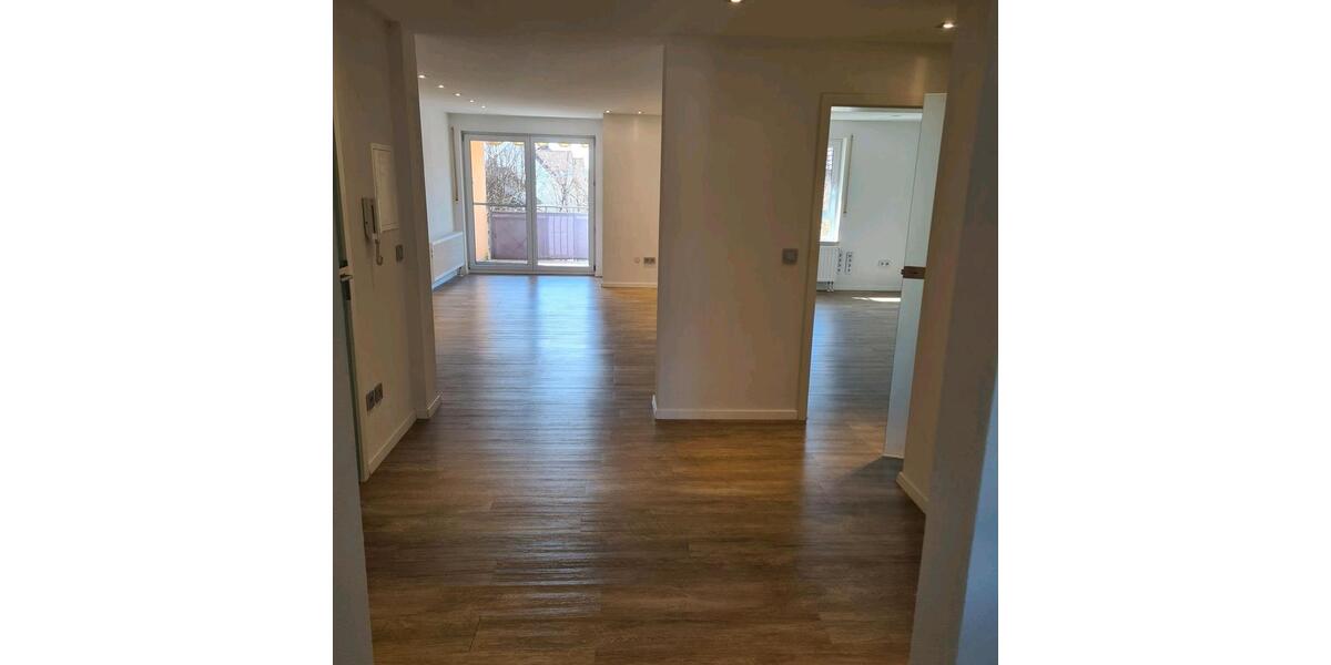 Etagenwohnung Crailsheim - 3 Zimmer, 72 m&sup2;, 780&euro; | Angebot:26050727