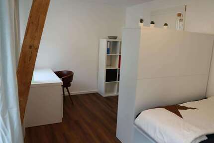 Zimmer Stuttgart Untertürkheim - 590&euro; | Angebot:27282625