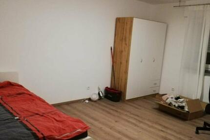 WG Zimmer - Zimmer - Wohnung - ZKB - zu vermieten an Studenten
