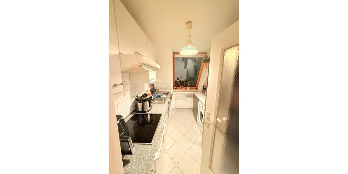 Dachgeschoßwohnung Hamburg Langenhorn - 2.5 Zimmer, 60 m&sup2;, 1.100&euro; | Angebot:26646722