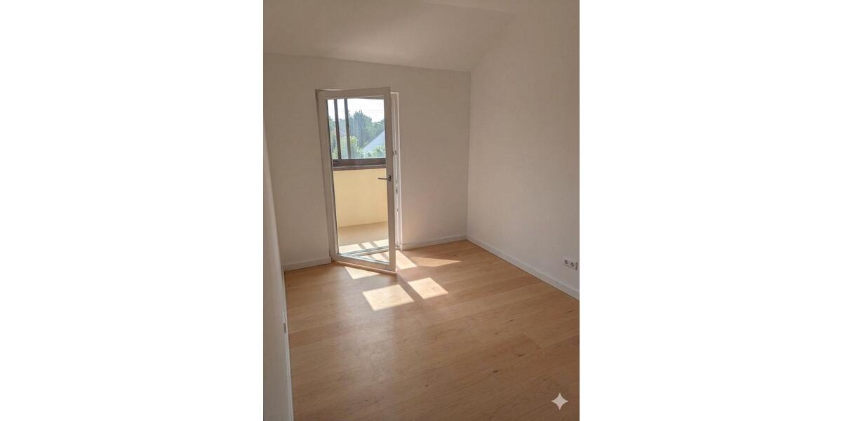Wohnen auf Zeit Nürnberg Erlenstegen - 4 Zimmer, 86 m&sup2;, 440&euro; | Angebot:26618077