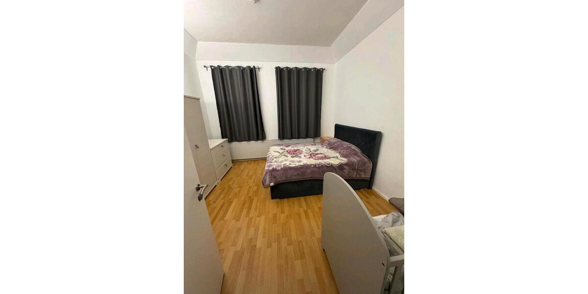 Etagenwohnung Bad Oldesloe - 2 Zimmer, 71 m&sup2;, 1.200&euro; | Angebot:26048642